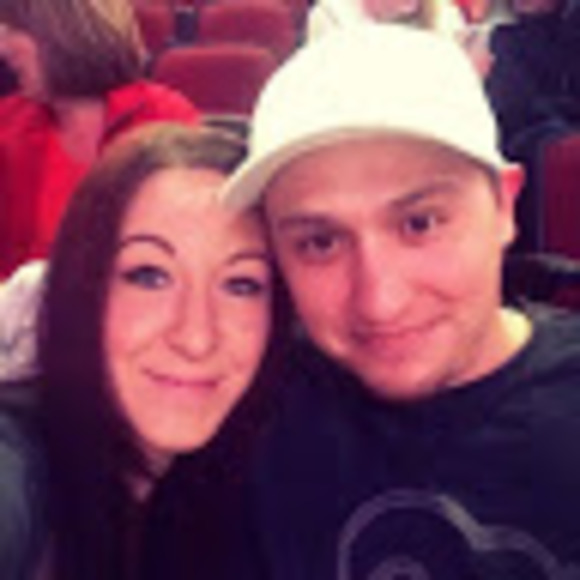 Meet your Posher, Jon & danielle - Picture 1 of 1